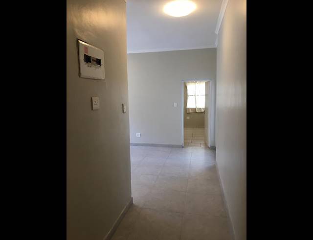 3 BEDROOM PROPERTY TO RENT IN GOODWOOD CENTRAL